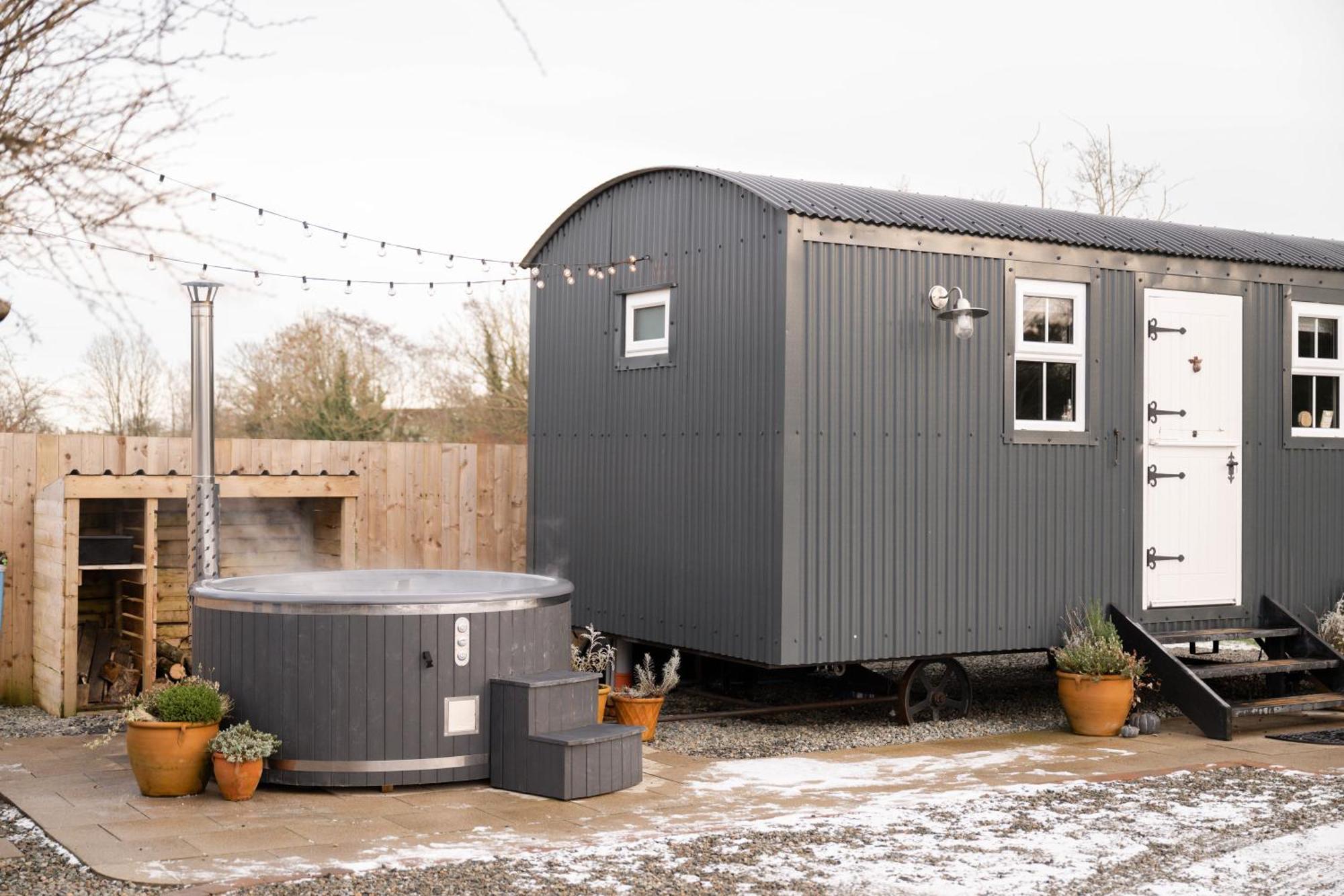Barfield Shepherds Hut Марафелт Екстер'єр фото